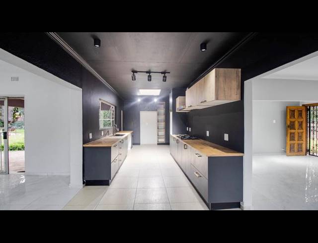 4 BEDROOM HOUSE FOR SALE IN BRACKENHURST